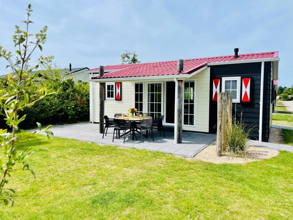 Camping De Strandloper Scharendijke Bagian luar foto