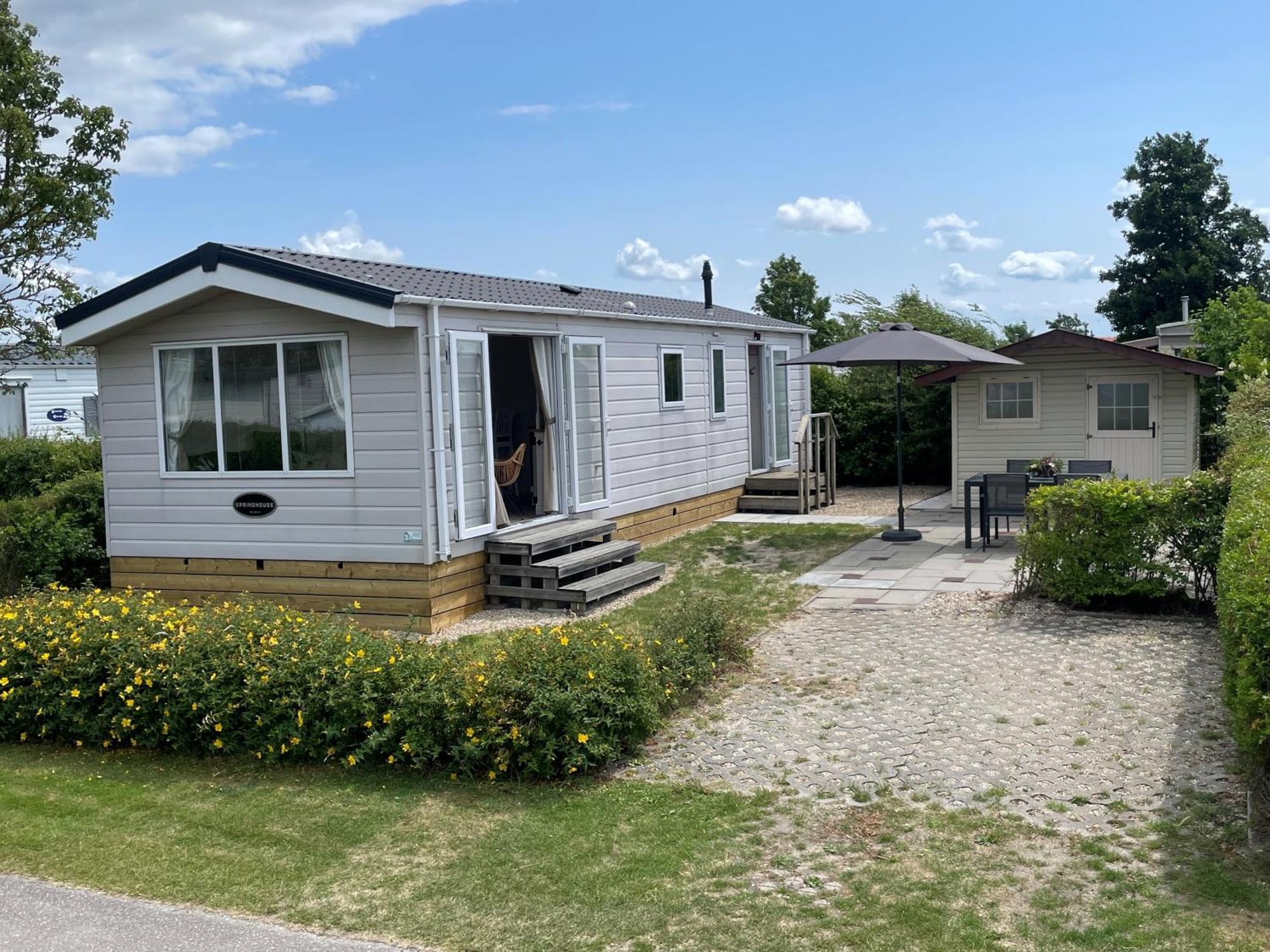 Camping De Strandloper Scharendijke Bagian luar foto