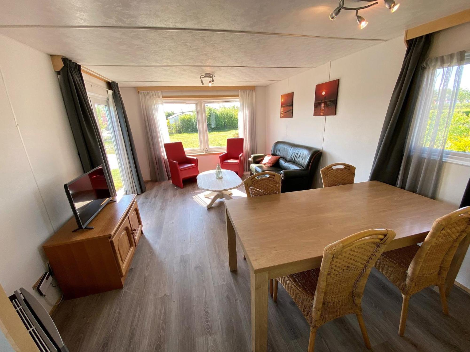 Camping De Strandloper Scharendijke Ruang foto