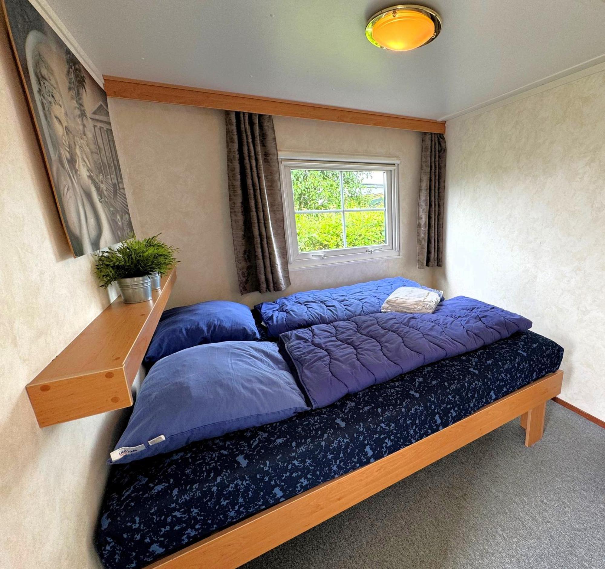 Camping De Strandloper Scharendijke Ruang foto