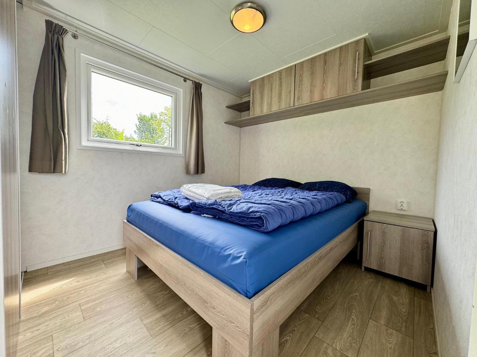 Camping De Strandloper Scharendijke Ruang foto