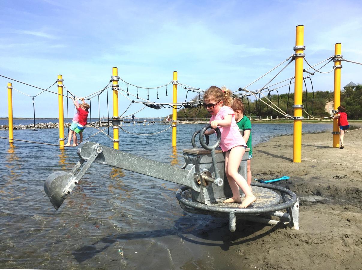 Camping De Strandloper Scharendijke Bagian luar foto