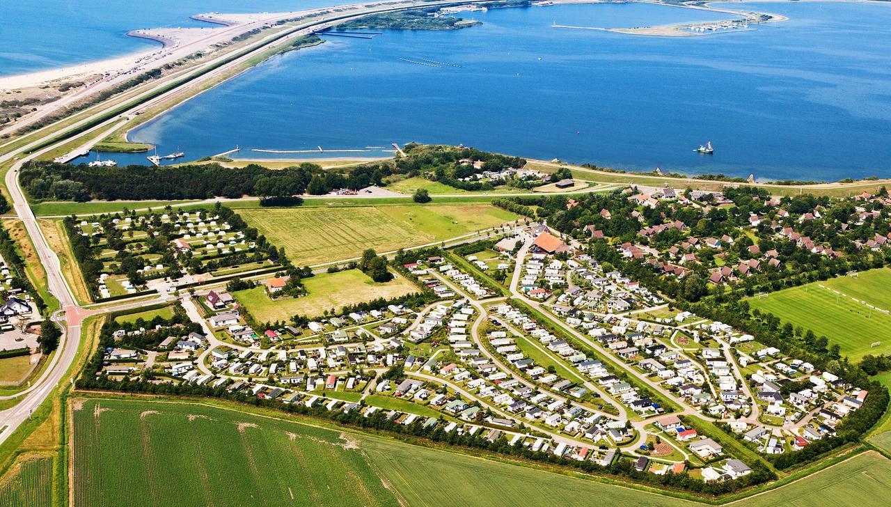 Camping De Strandloper Scharendijke Bagian luar foto