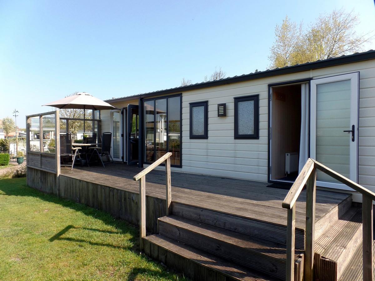 Camping De Strandloper Scharendijke Bagian luar foto