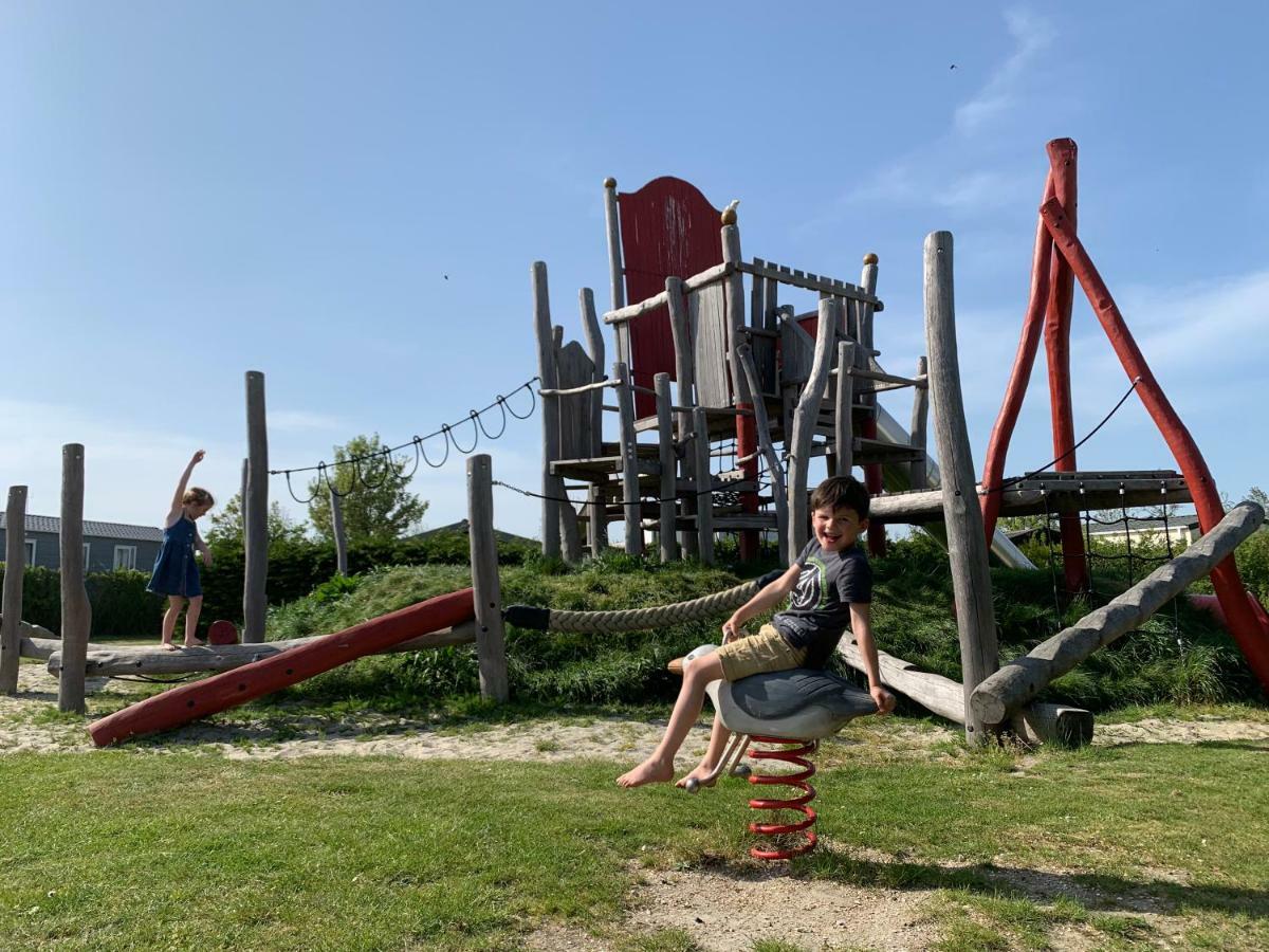 Camping De Strandloper Scharendijke Bagian luar foto