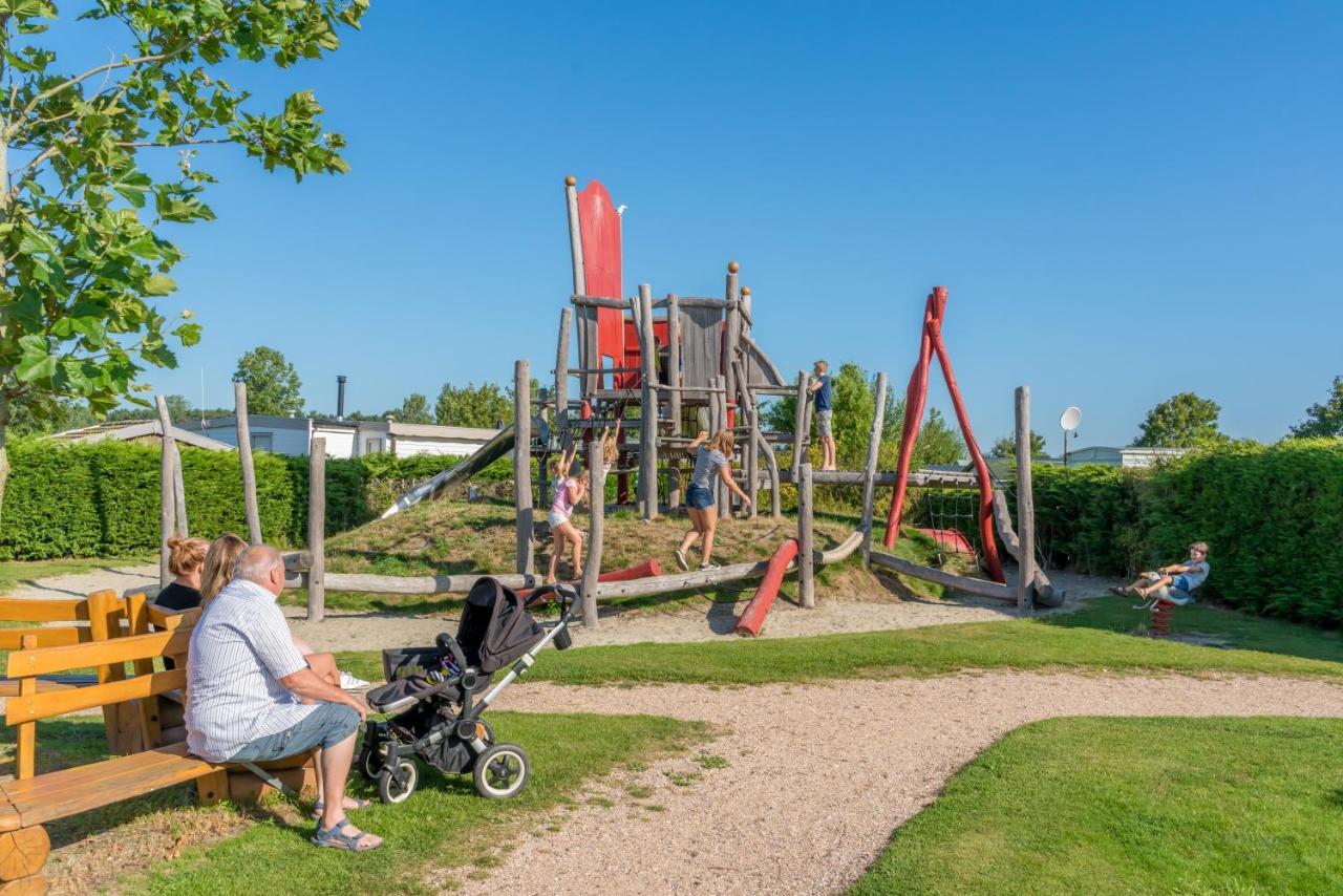 Camping De Strandloper Scharendijke Bagian luar foto